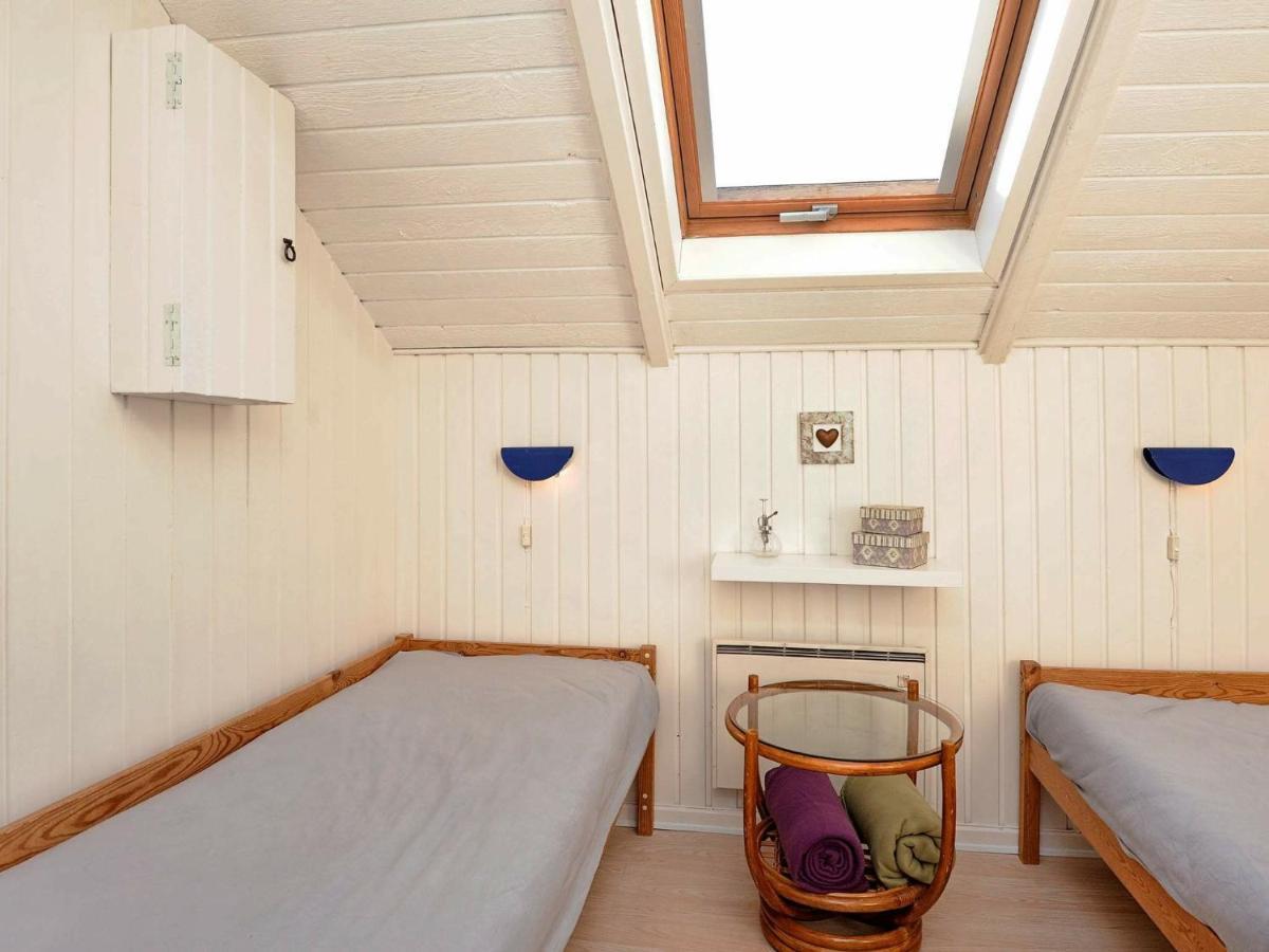8 Person Holiday Home In Hejls Exterior foto